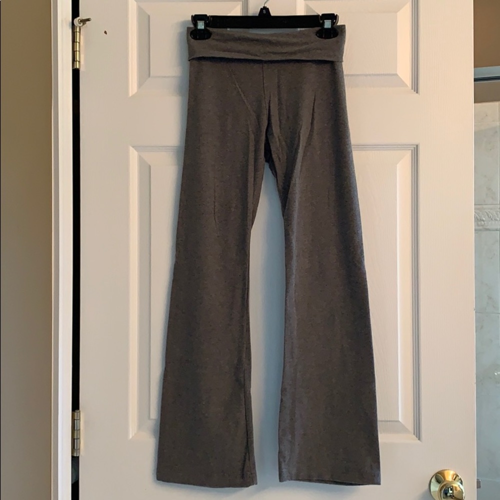Hard tail yoga pants